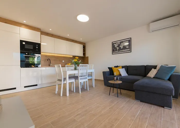 Apartment Bokanjac With Free Parking And Terrace